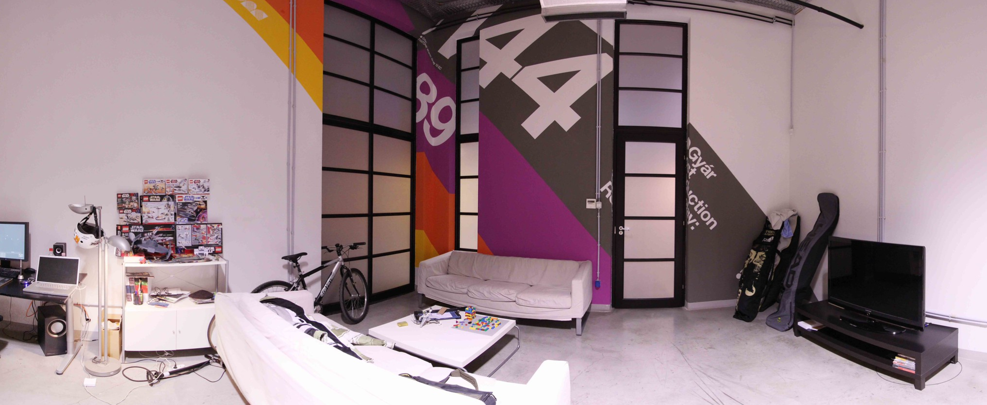 GYÁR Budapest Office Graphics